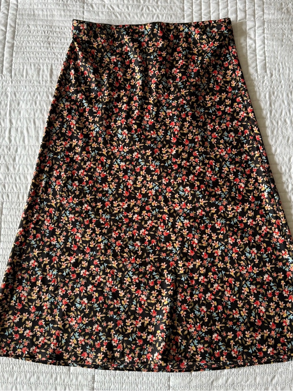 LOFT Floral Satin Midi Skirt | Small | Elastic Waist - Picture 6 of 8